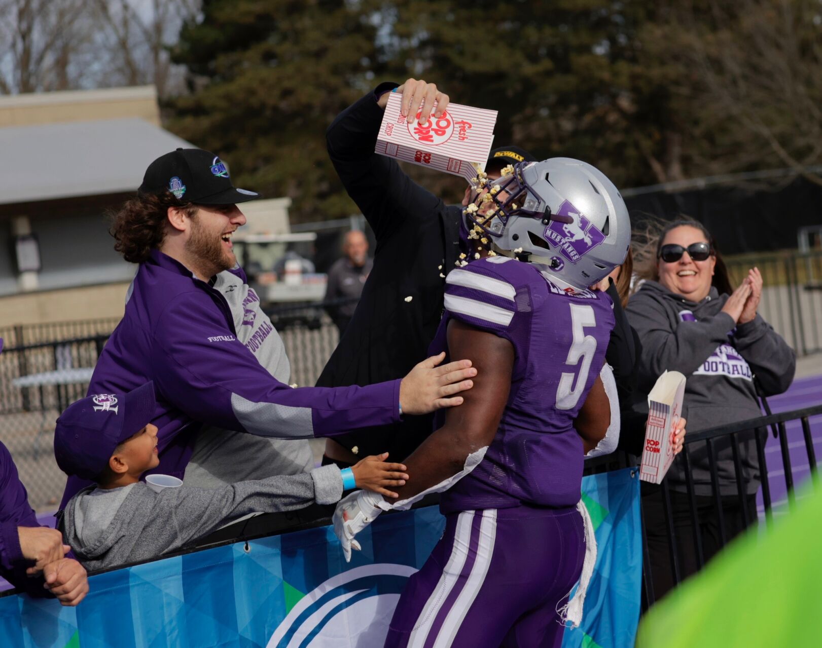 Keon Edwards popcorn celebration